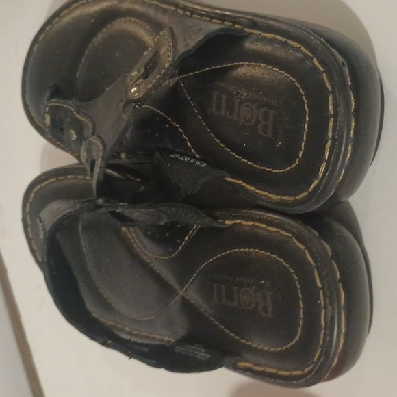 Women's BORN black leather slip on sandal shoes. Sz 8M..39Euro. - Picture 5 of 7